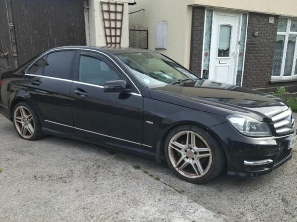 Mercedes-Benz C-Class Saloon, Diesel, 2011, Black