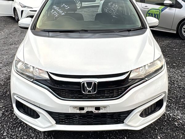 Honda Fit Hatchback, Petrol Hybrid, 2019, White