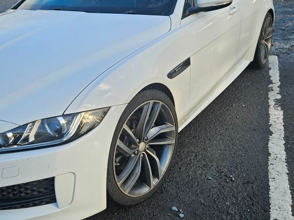Jaguar XE Saloon, Diesel, 2017, White