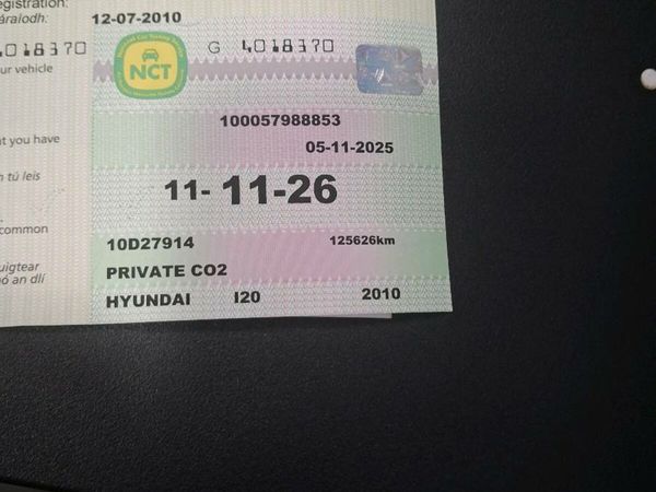 Hyundai i20 Hatchback, Petrol, 2010, Silver