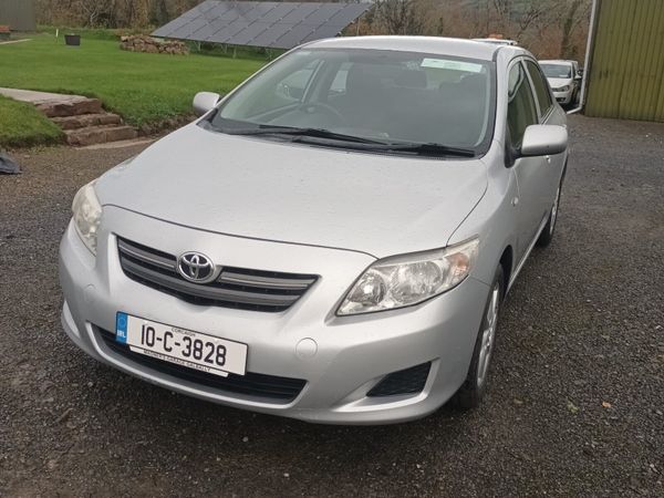 Toyota Corolla Saloon, Diesel, 2010, Silver