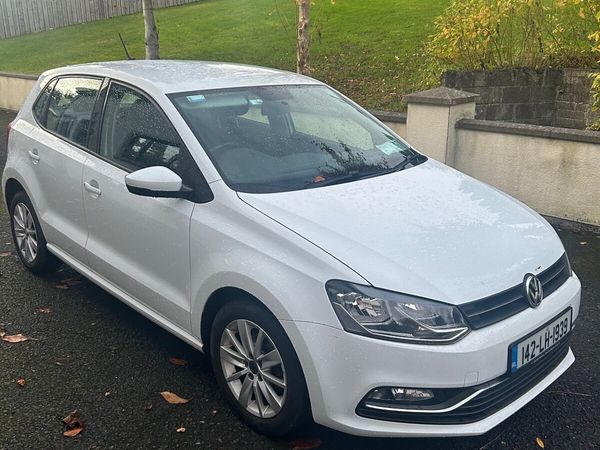 Volkswagen Polo Hatchback, Petrol, 2014, White