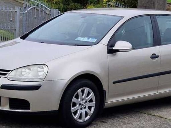 Volkswagen Golf Hatchback, Petrol, 2005, Gold