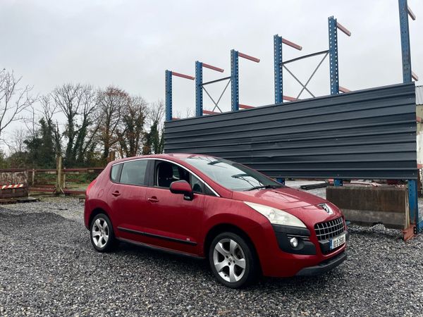 Peugeot 3008 MPV, Diesel, 2010, Red