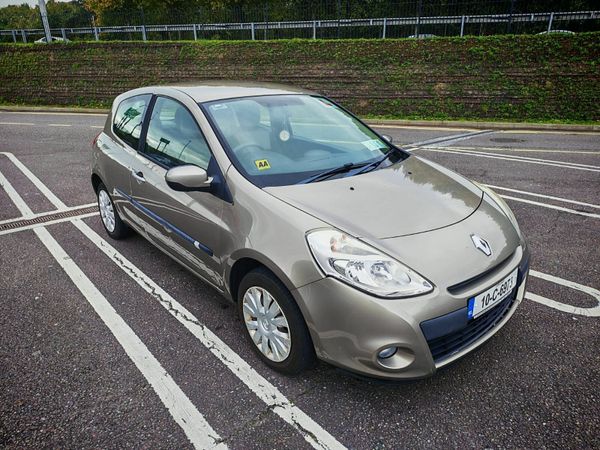 Renault Clio Hatchback, Ethanol Petrol, 2010, Gold