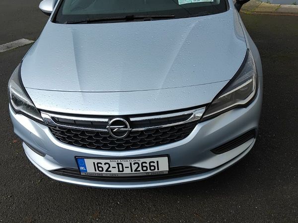 Opel Astra Hatchback, Diesel, 2016, Silver