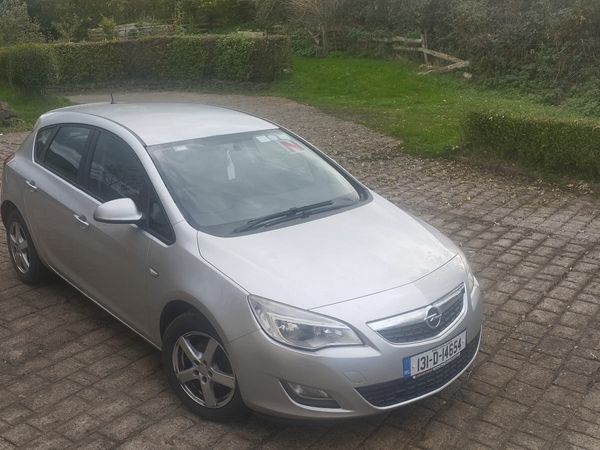 Opel Astra MPV, Diesel, 2013, Silver