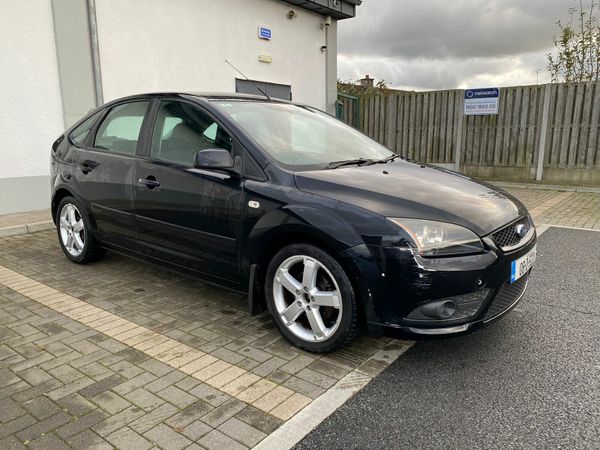 Ford Focus Hatchback, Petrol, 2008, Black