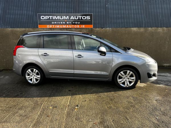 Peugeot 5008 MPV, Petrol, 2015, Grey