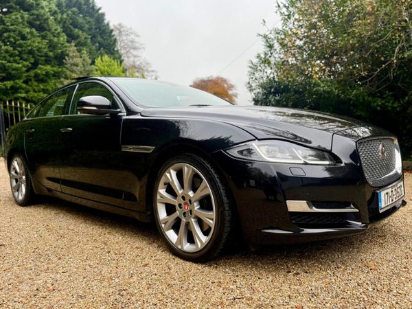 Jaguar XJ Saloon, Diesel, 2017, Black