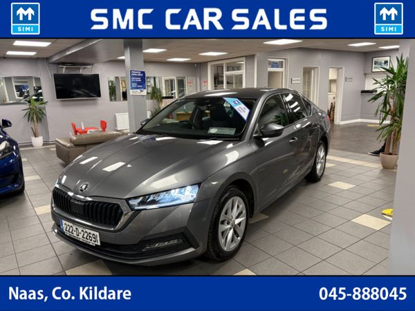 Skoda Octavia Hatchback, Diesel, 2022, Grey