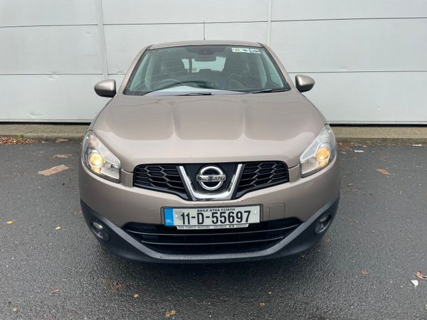 Nissan Qashqai Hatchback, Diesel, 2011, Beige