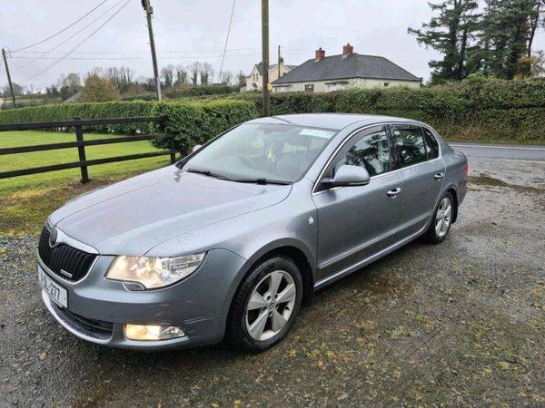 Skoda Superb Saloon, Diesel, 2011, Grey