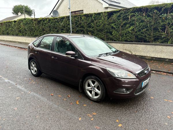 Ford Focus Hatchback, Petrol, 2008, Purple