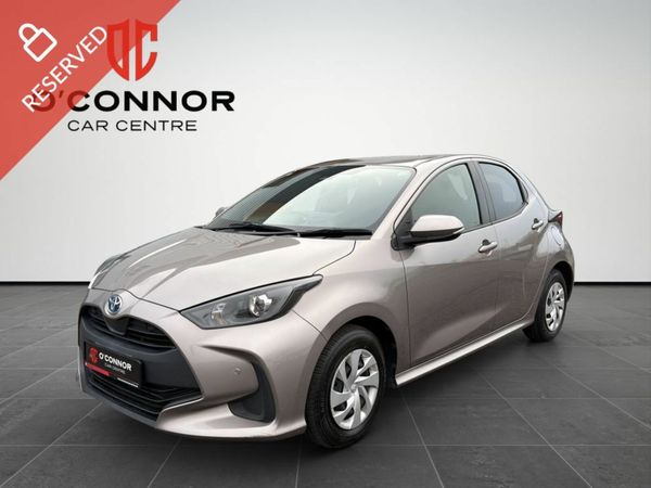 Toyota Yaris Hatchback, Petrol Hybrid, 2021, Brown