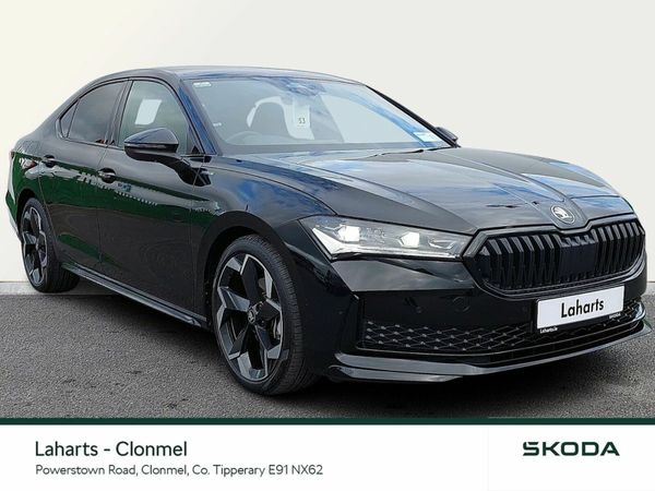Skoda Superb Saloon, Diesel, 2025, Black