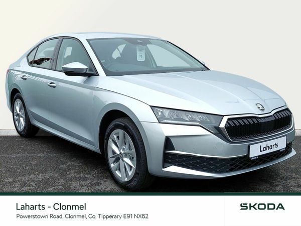 Skoda Octavia Saloon, Diesel, 2025, Silver