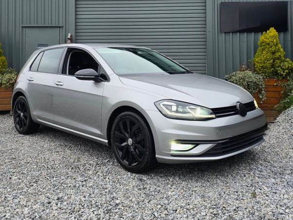 Volkswagen Golf Hatchback, Petrol, 2017, Silver