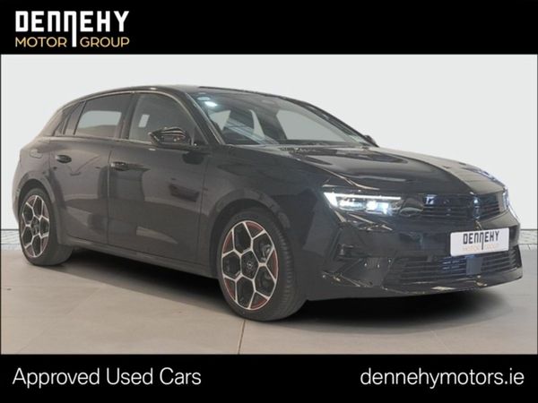 Opel Astra Hatchback, Petrol, 2025, Black