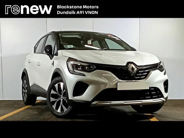Renault Captur Hatchback, Petrol, 2023, White