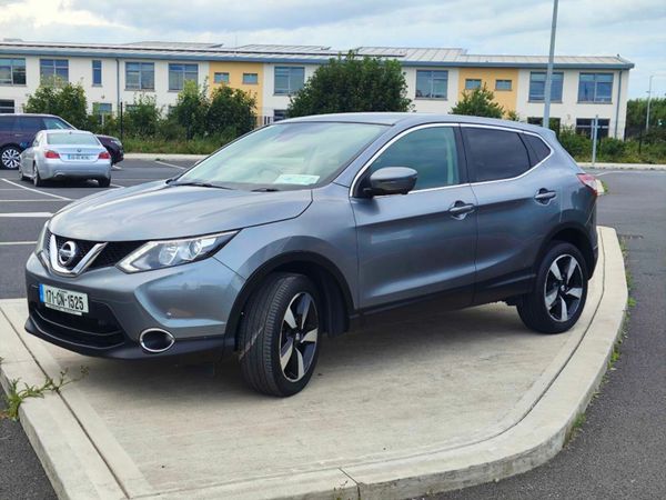 Nissan Qashqai SUV, Diesel, 2017, Grey