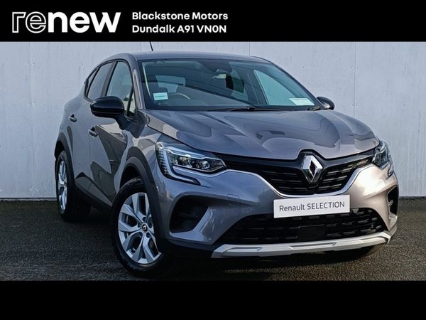 Renault Captur SUV, Petrol, 2023, Grey