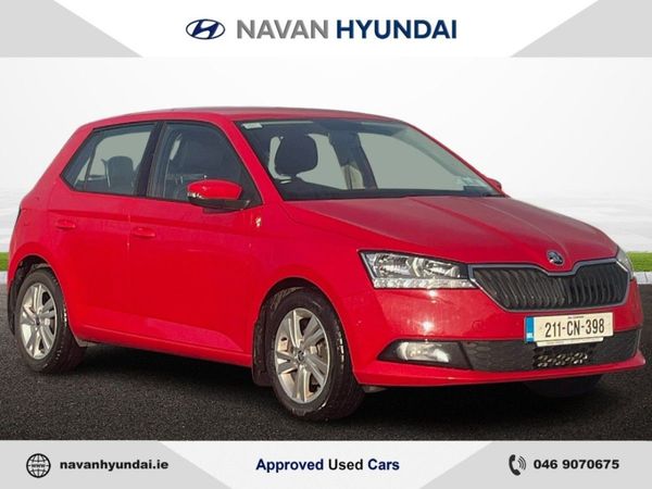 Skoda Fabia Hatchback, Petrol, 2021, Red