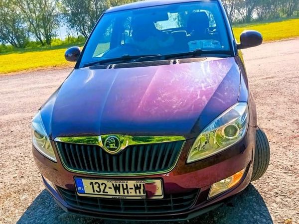 Skoda Fabia Hatchback, Petrol, 2013, Red
