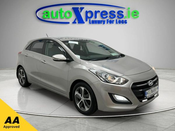 Hyundai i30 Hatchback, Diesel, 2016, White