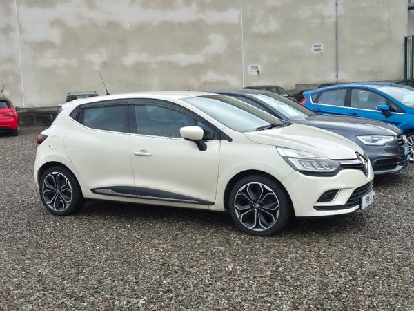 Renault Clio Hatchback, Petrol, 2017, Beige