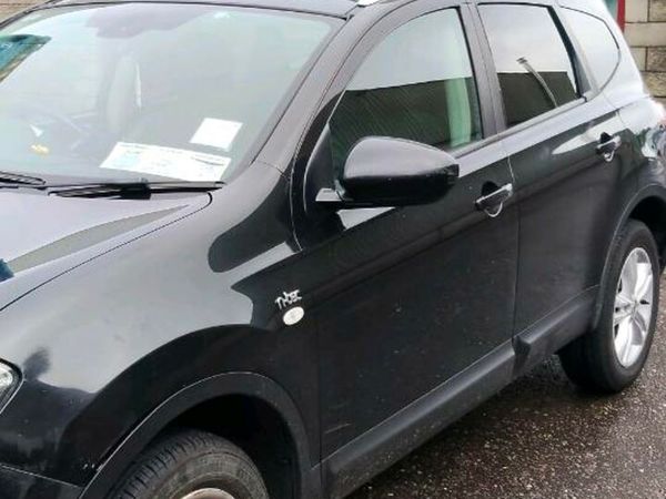 Nissan Qashqai+2 Hatchback, Diesel, 2010, Black