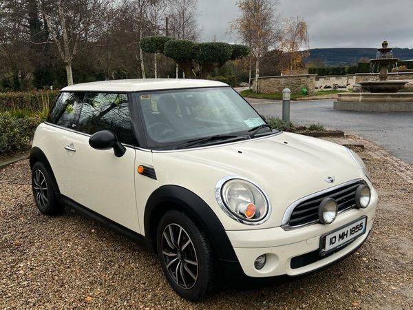 Mini First Hatchback, Petrol, 2010, White