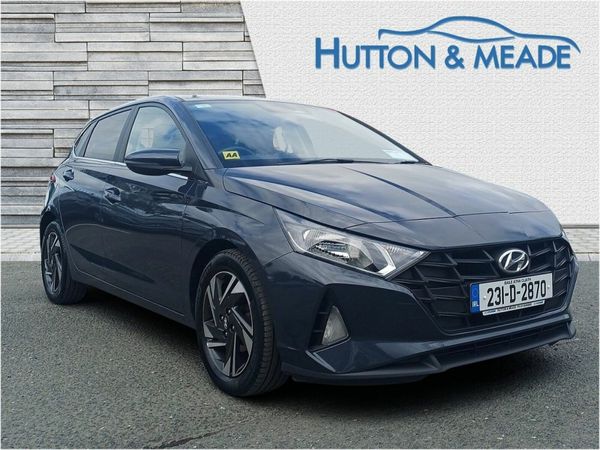 Hyundai i20 Hatchback, Petrol, 2023, Grey