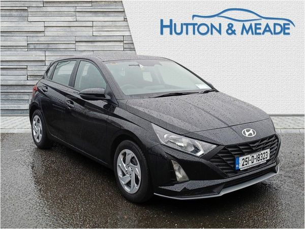 Hyundai i20 Hatchback, Petrol, 2025, Black