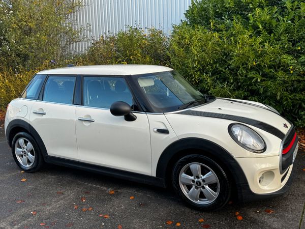 Mini Cooper Hatchback, Diesel, 2015, White