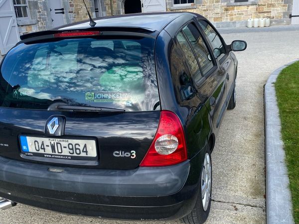 Renault Clio Hatchback, Petrol, 2004, Black