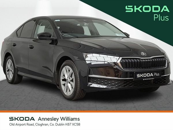 Skoda Octavia Saloon, Diesel, 2025, Black