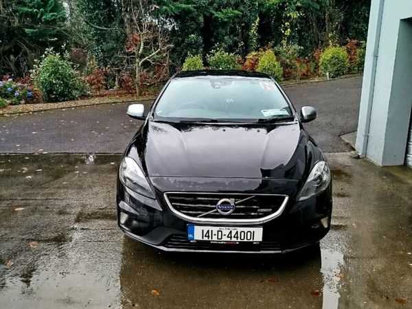 Volvo V40 Hatchback, Diesel, 2014, Black