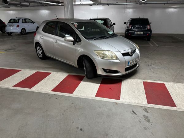 Toyota Auris Hatchback, Petrol, 2007, Silver