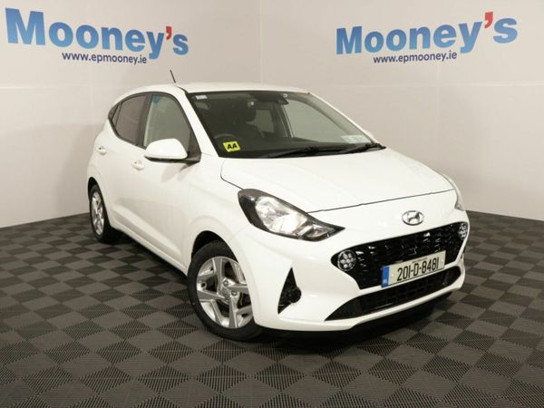 Hyundai i10 Hatchback, Petrol, 2020, White