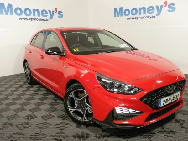 Hyundai i30 Hatchback, Petrol, 2024, Red