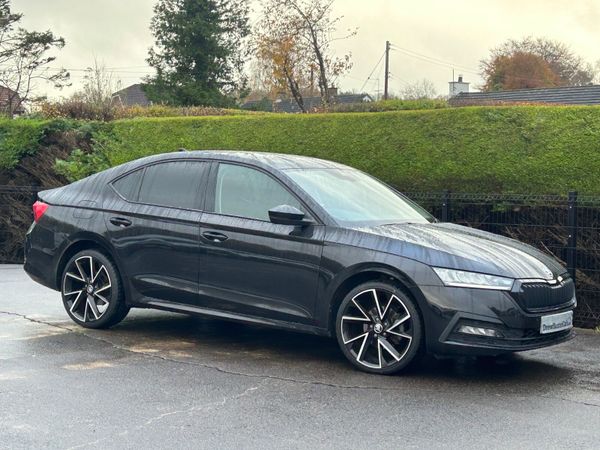 Skoda Octavia Hatchback, Diesel, 2021, Black