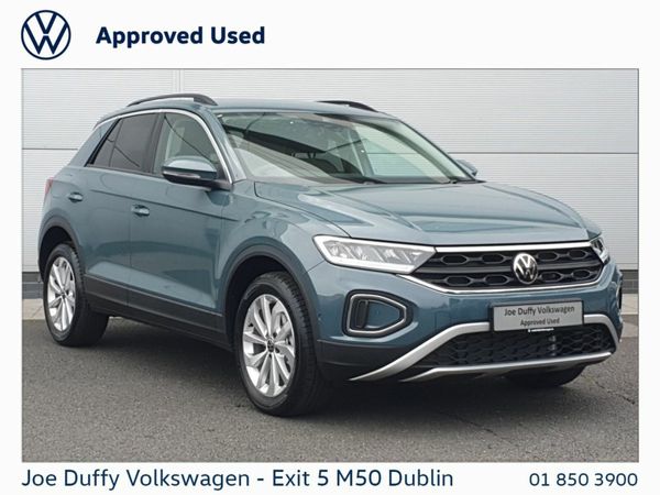 Volkswagen T-Roc SUV, Diesel, 2025, Blue