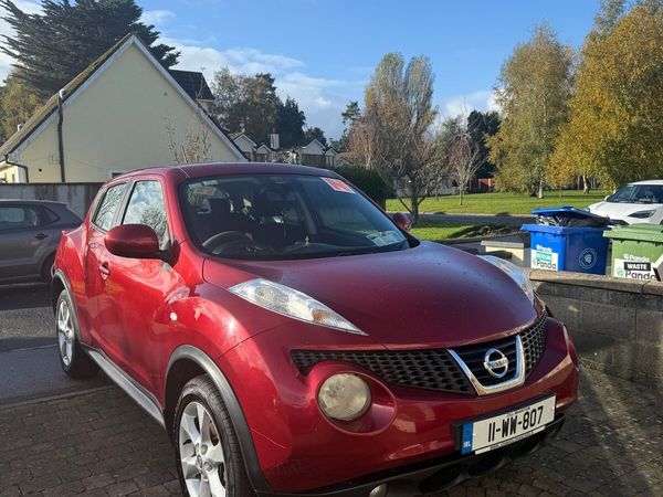 Nissan Juke SUV, Diesel, 2011, Red