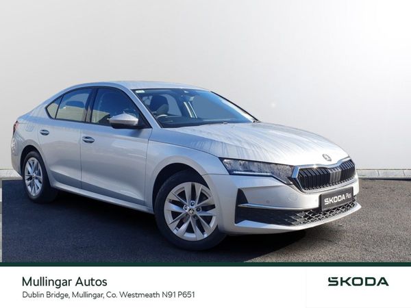 Skoda Octavia Saloon, Petrol, 2025, Grey