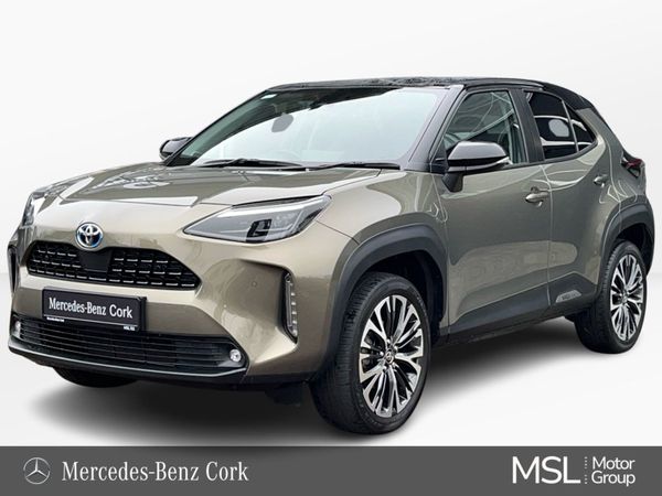 Toyota Yaris Cross Hatchback, Petrol Hybrid, 2024, Green