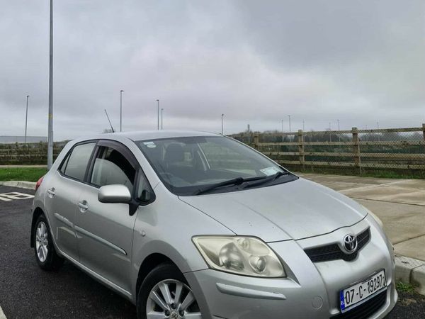 Toyota Auris Hatchback, Petrol, 2007, Silver