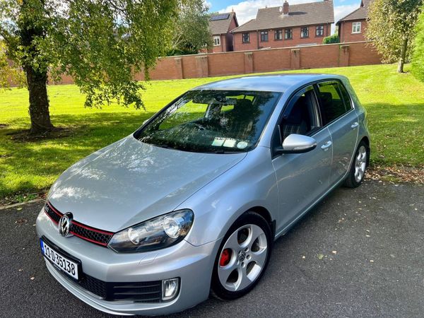 Volkswagen Golf Hatchback, Petrol, 2011, Silver