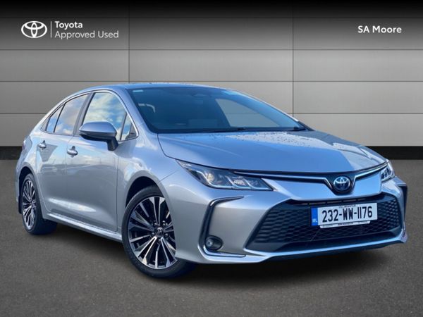 Toyota Corolla Saloon, Petrol Hybrid, 2023, Silver