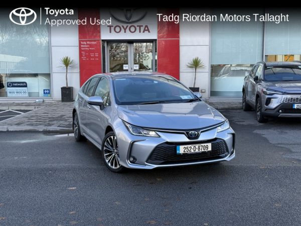 Toyota Corolla Saloon, Petrol Hybrid, 2025, Silver